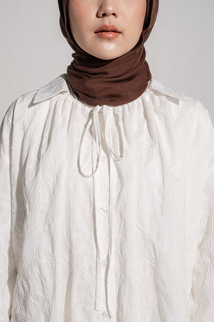 ANAIS Collar Top in White