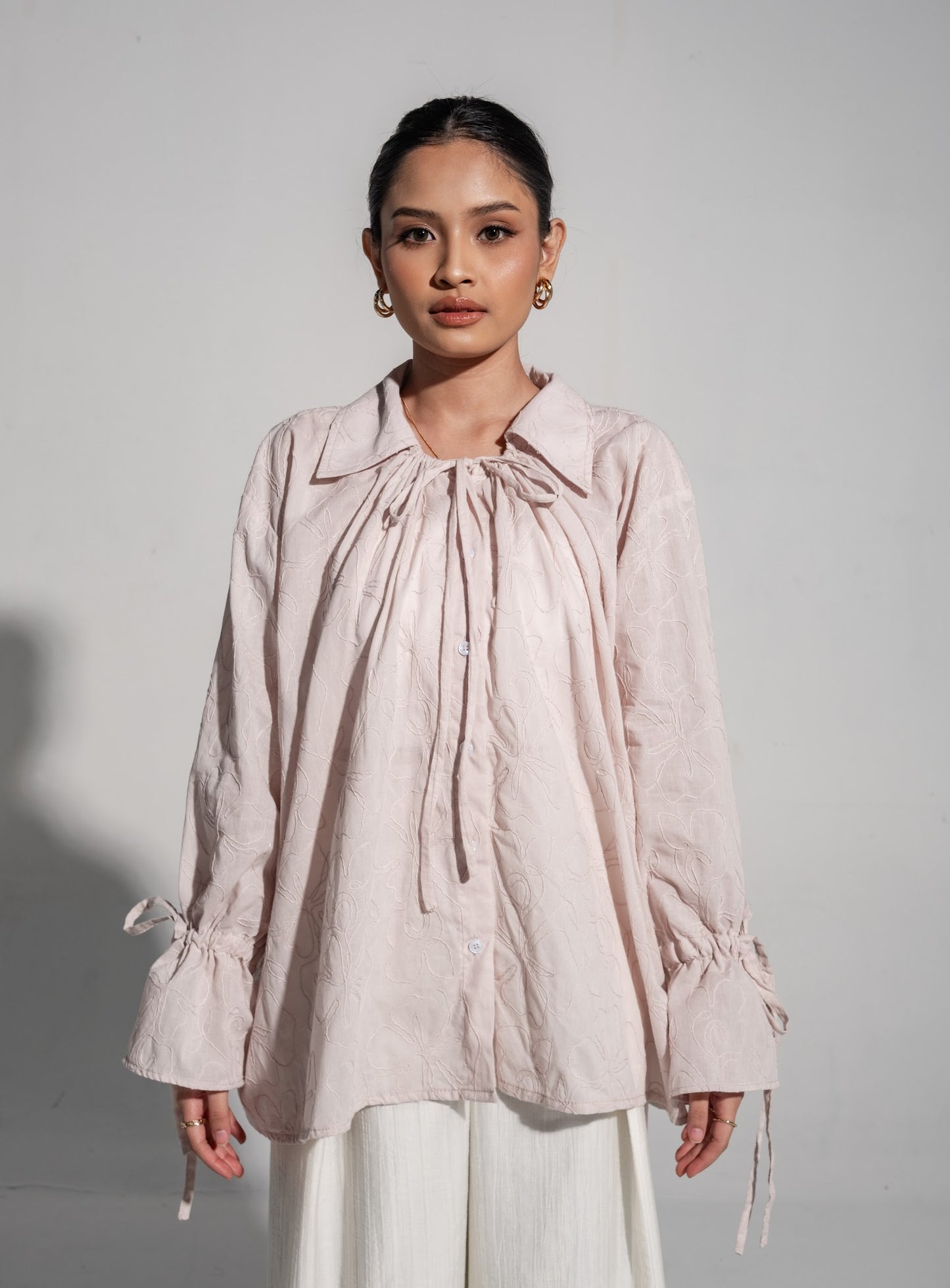 ANAIS Collar Top in Sandy Pink