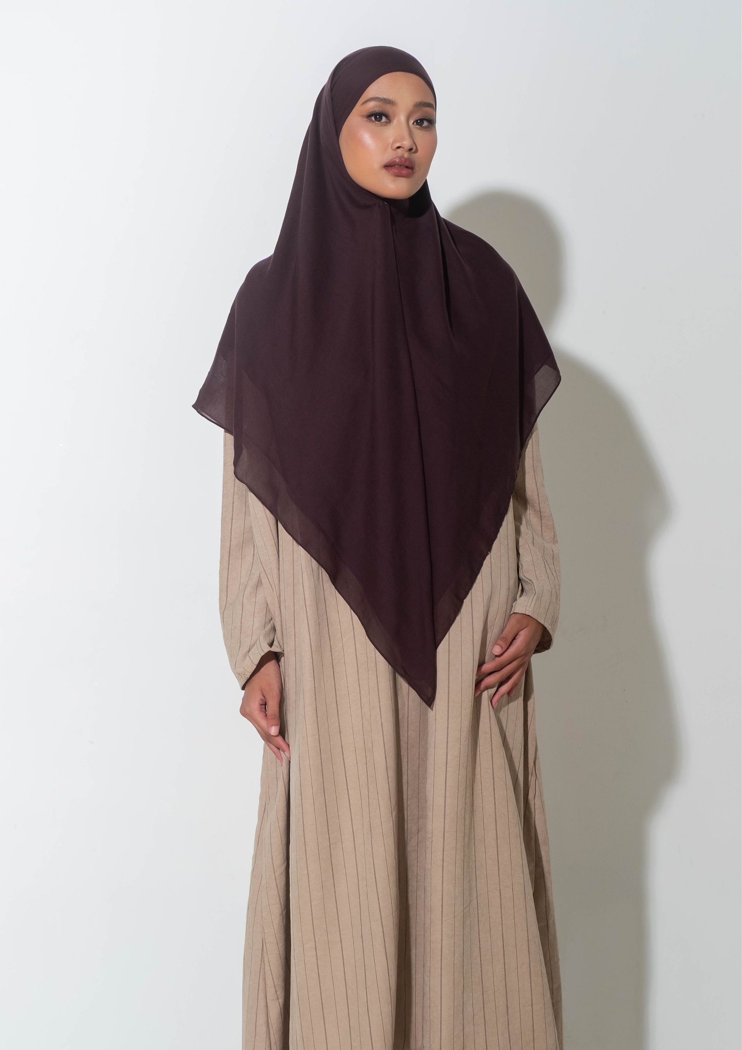 MIWA Abaya in Cedar