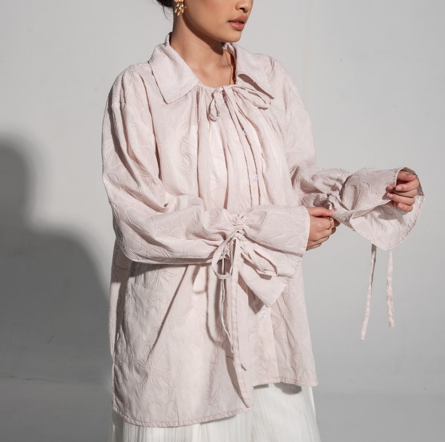 ANAIS Collar Top in Sandy Pink