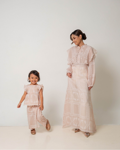 AIRA Kid One Set in Blossom