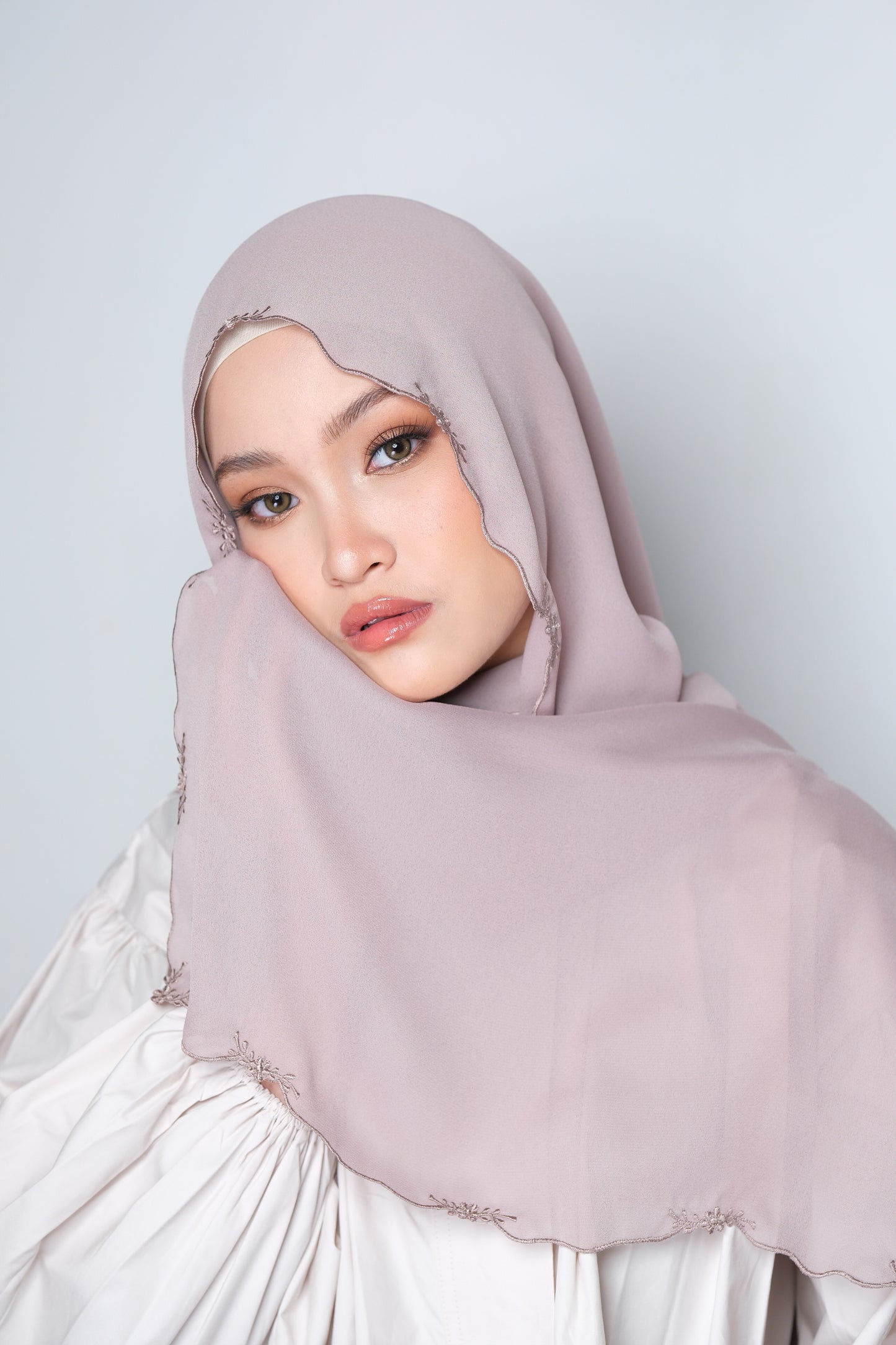 AERIS Embroidery Pashmina