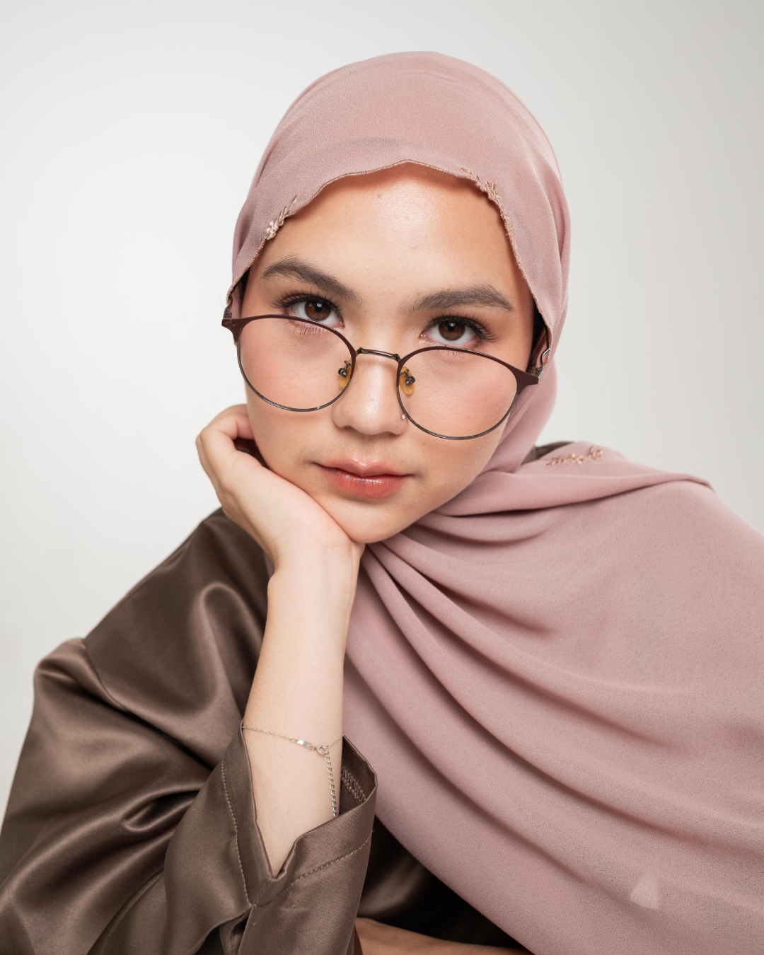 AERIS Embroidery Pashmina