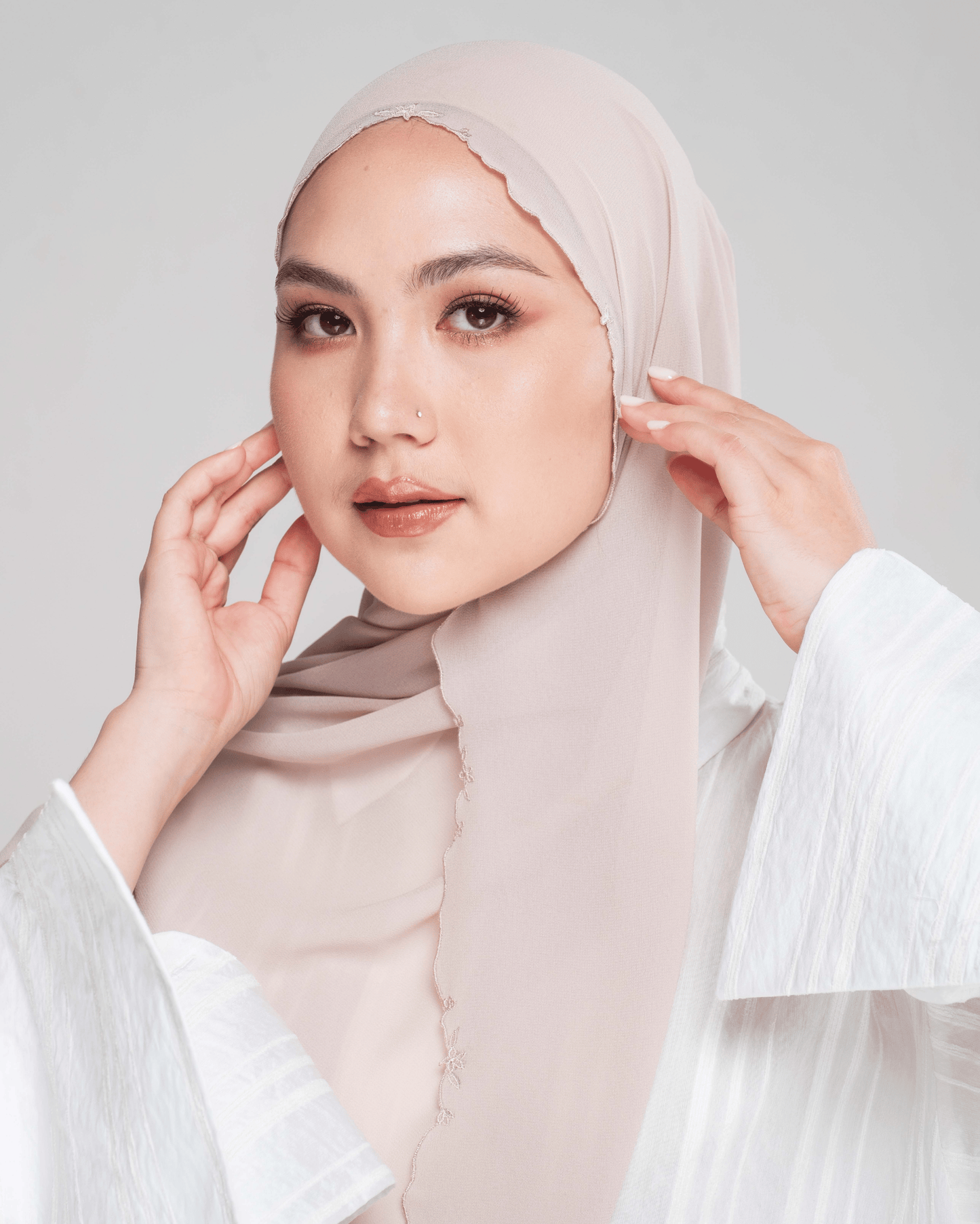 PALMA Embroidery Pashmina