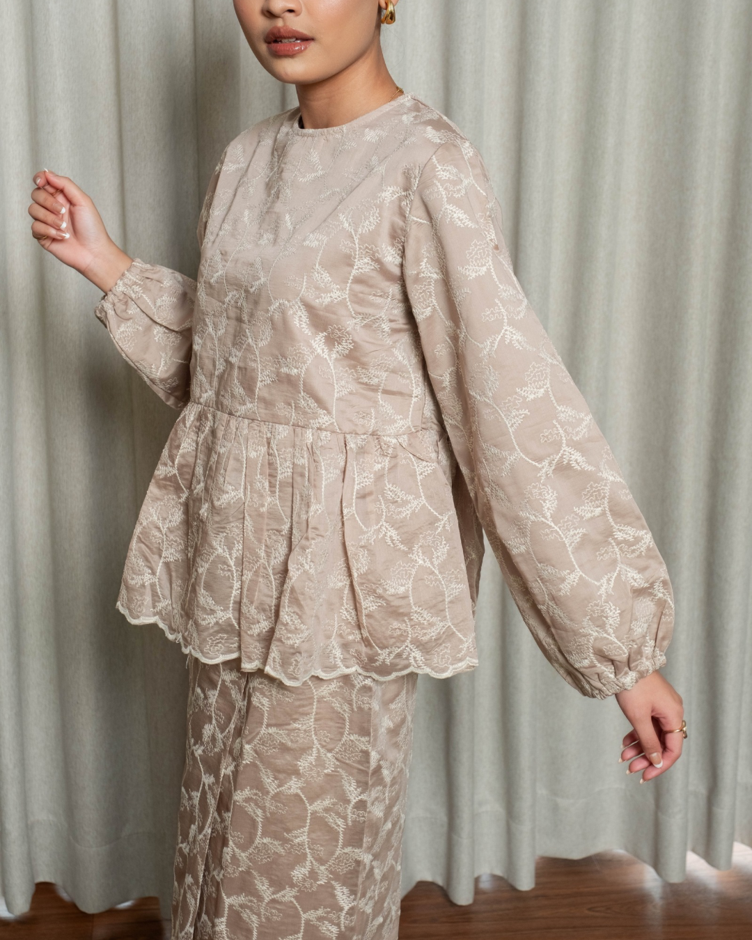 TERRA One Set (Blouse & Skirt)