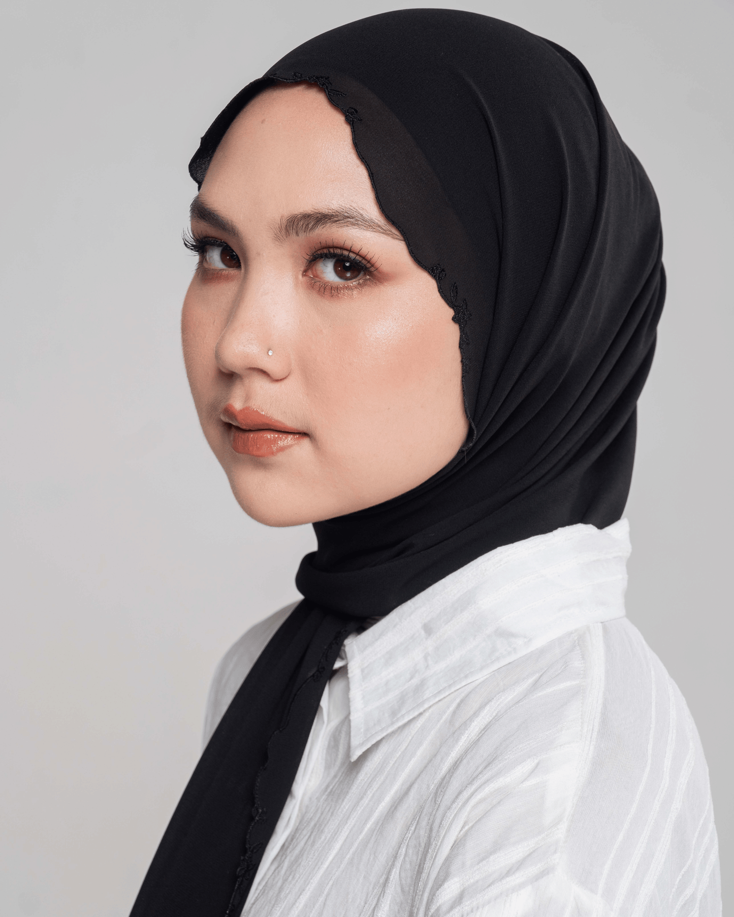 PALMA Embroidery Pashmina